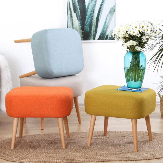 Beech wood Medium soft foam, density 36 Linen or velvet fabric Number of pieces: 1 Size: 45-45