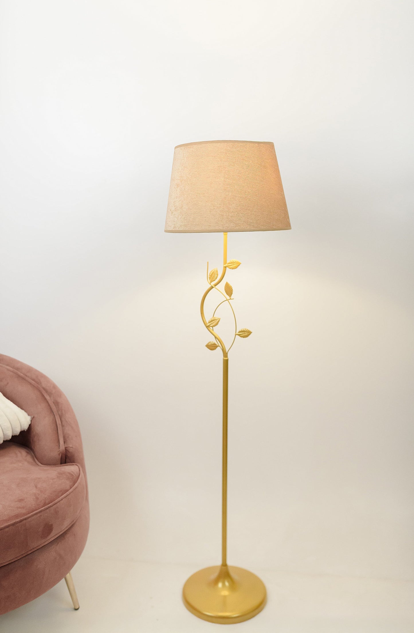 Gold iron floor lamp with beige shade - 40x165 cm