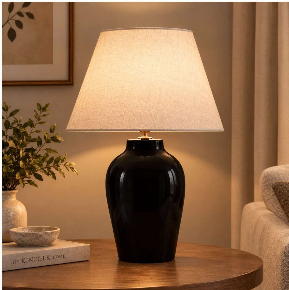 Black pottery table lamp with an off-white shade.30CM *25CM
